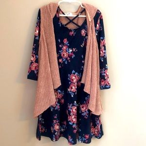 Beauties dress. Girls size 8.